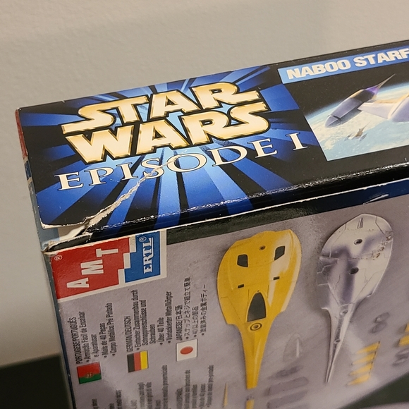 1999 Star Wars Episode 1 Die Cast Naboo Starfighter Model - Picture 8 of 9